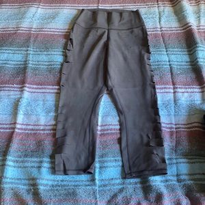 Alo Yoga Crop Leggings